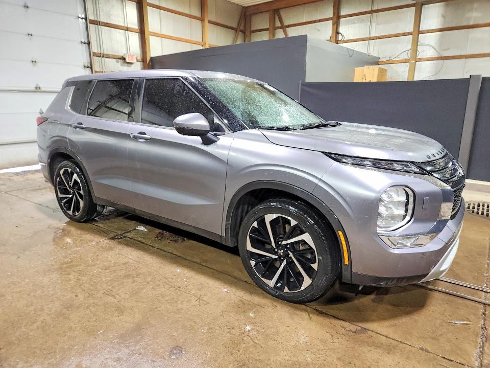 Продажа на аукционе авто 2022 Mitsubishi Outlander, vin: JA4J4UA83NZ011124, номер лота: 69613926