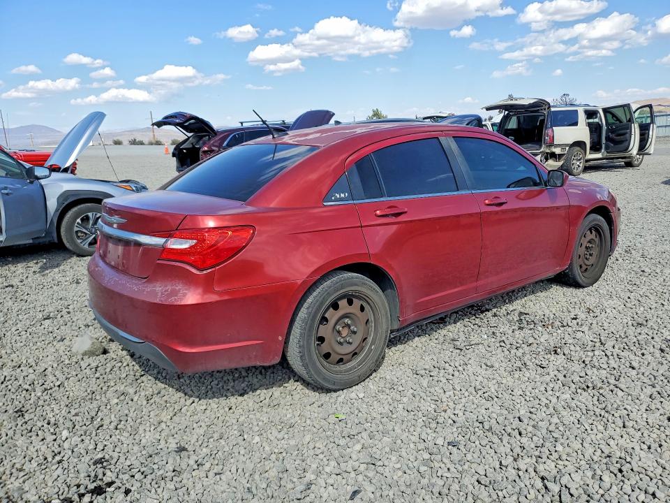 70320796 :رقم المزاد ، 1C3CCBAB0EN210709 vin ، 2014 Chrysler 200 مزاد بيع