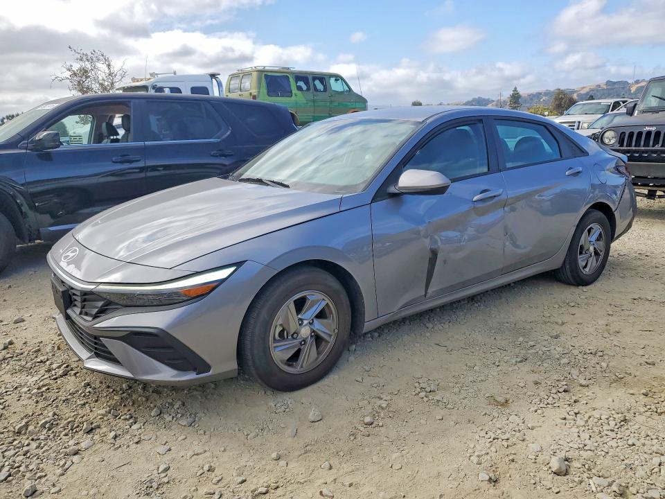 Auction sale of the 2025 Hyundai Elantra, vin: KMHLL4DG1SU008800, lot number: 69232846