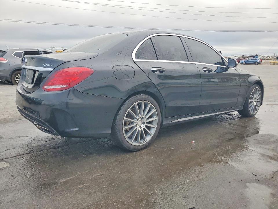 2015 Mercedes-benz C მანქანა იყიდება აუქციონზე, vin: 55SWF4KB7FU012847, აუქციონის ნომერი: 69711536
