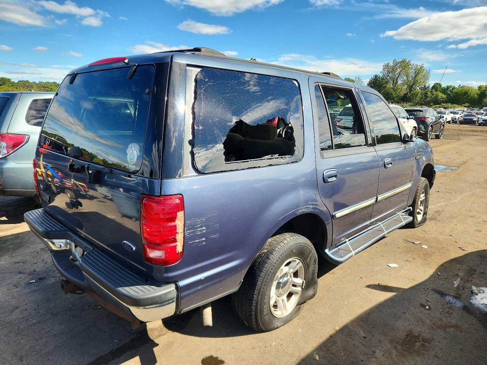 Продажа на аукционе авто 1999 Ford Expedition, vin: 1FMPU18L8XLB15103, номер лота: 69744336