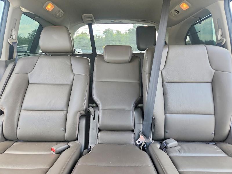 69245186 :رقم المزاد ، 5FNRL5H96FB026384 vin ، 2015 Honda Odyssey مزاد بيع