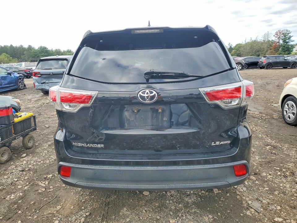 Продажа на аукционе авто 2016 Toyota Highlander, vin: 5TDBKRFH9GS342011, номер лота: 70215616