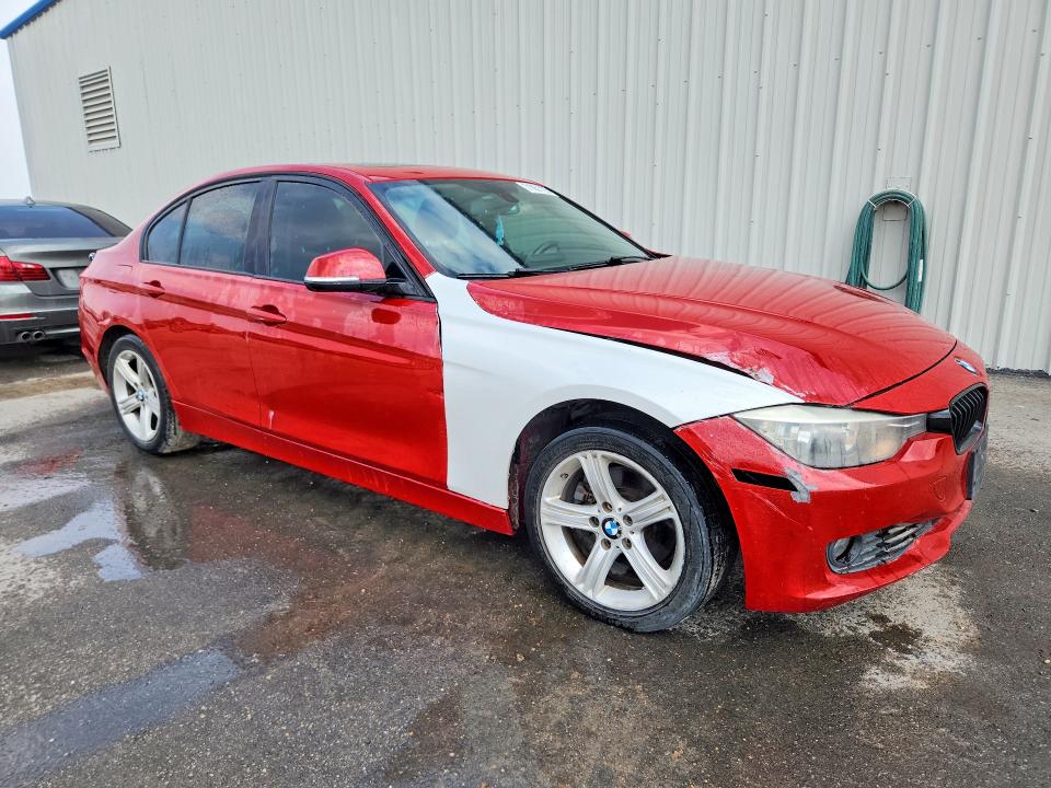 71051196 :رقم المزاد ، WBA3B5C54EF599787 vin ، 2014 Bmw 328 مزاد بيع