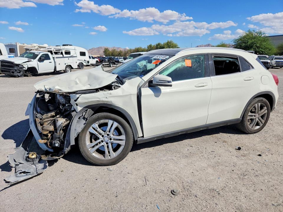 2015 Mercedes-benz Gla მანქანა იყიდება აუქციონზე, vin: WDCTG4EB5FJ167249, აუქციონის ნომერი: 69245156