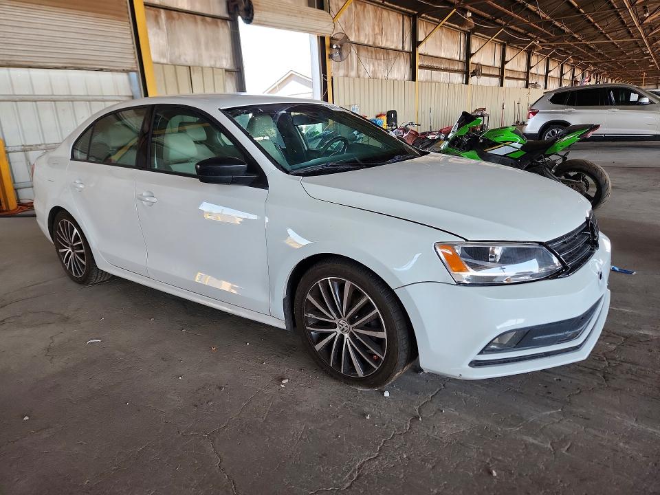 66916666 :رقم المزاد ، 3VWD17AJ4GM301373 vin ، 2016 Volkswagen Jetta مزاد بيع