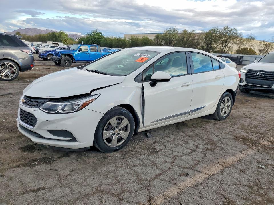 70665406 :رقم المزاد ، 1G1BC5SM0J7223606 vin ، 2018 Chevrolet Cruze مزاد بيع