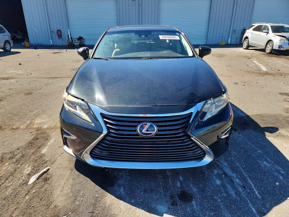 70698886 :رقم المزاد ، JTHBW1GG5G2109194 vin ، 2016 Lexus Es مزاد بيع