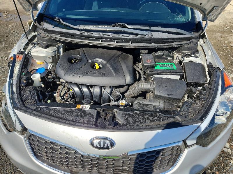 69751426 :رقم المزاد ، KNAFX4A85F5335135 vin ، 2015 Kia Forte مزاد بيع