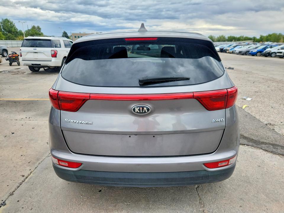 68860816 :رقم المزاد ، KNDPMCAC6H7276070 vin ، 2017 Kia Sportage مزاد بيع