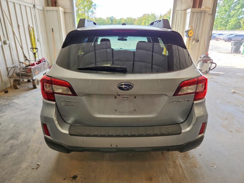 2015 Subaru Outback მანქანა იყიდება აუქციონზე, vin: 4S4BSBCC1F3329815, აუქციონის ნომერი: 70274306