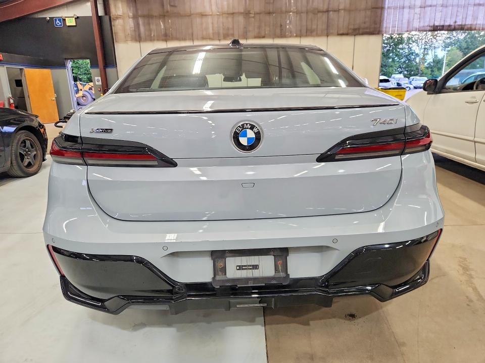 2026 Bmw 740 მანქანა იყიდება აუქციონზე, vin: WBA33EH00TCW56401, აუქციონის ნომერი: 69808636