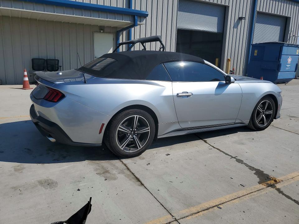 Продажа на аукционе авто 2024 Ford Mustang, vin: 1FAGP8UH1R5121120, номер лота: 67988596