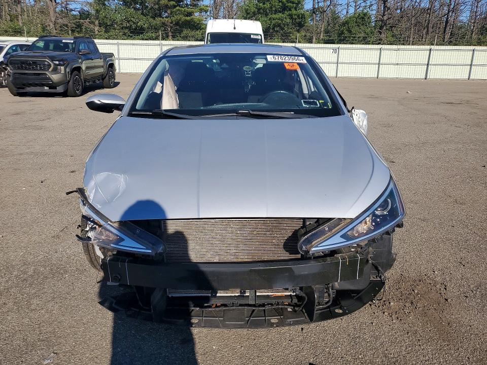 Продаж на аукціоні авто 2019 Hyundai Elantra, vin: KMHD84LF5KU848397, номер лоту: 67823966