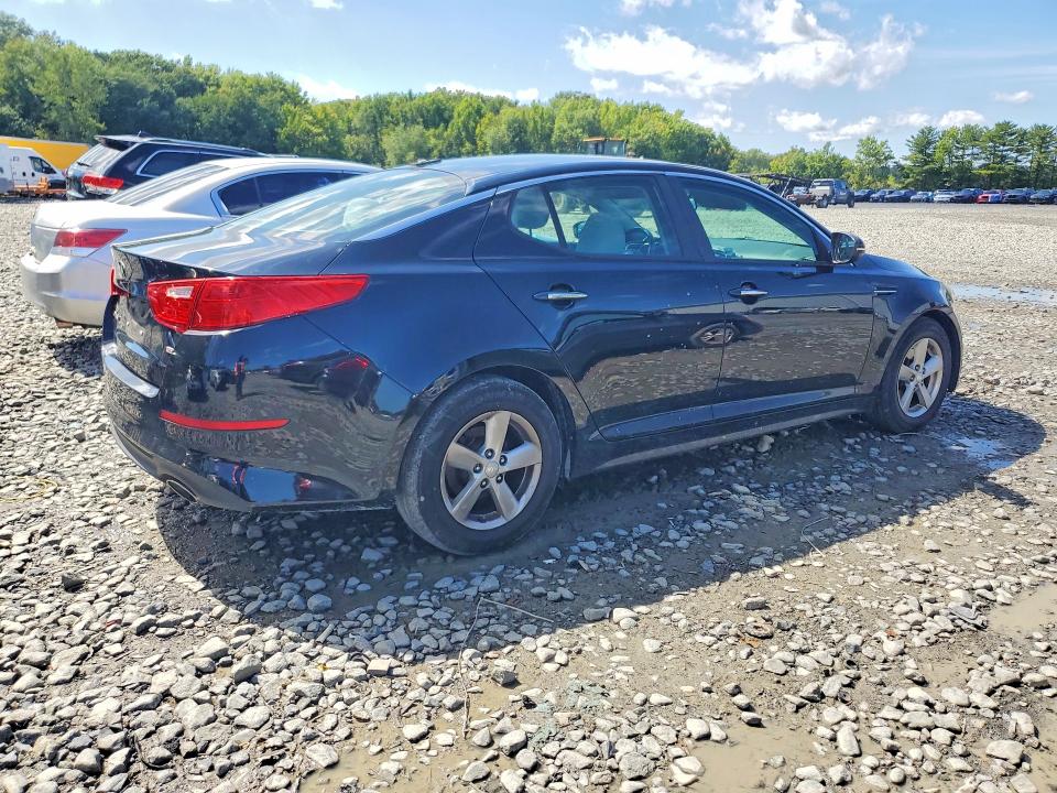 2015 Kia Optima მანქანა იყიდება აუქციონზე, vin: 5XXGM4A73FG465806, აუქციონის ნომერი: 67521776