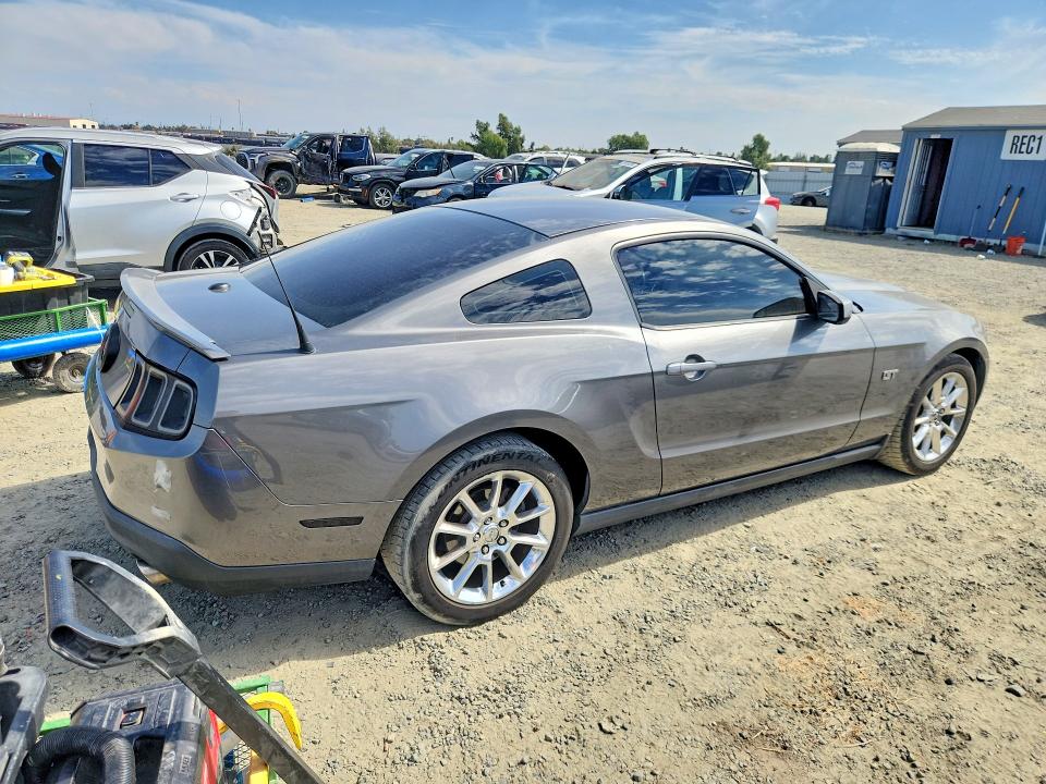 2010 Ford Mustang მანქანა იყიდება აუქციონზე, vin: 1ZVBP8CH0A5111542, აუქციონის ნომერი: 69823936