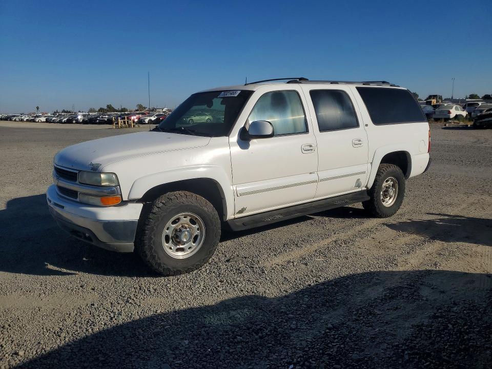 70321466 :رقم المزاد ، 3GNGK26G22G216320 vin ، 2002 Chevrolet Suburban مزاد بيع