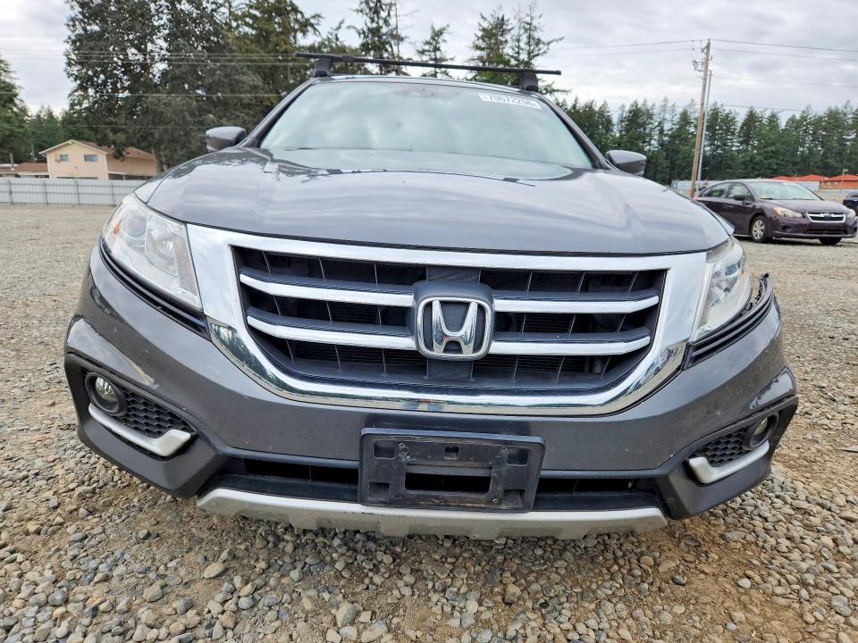 70672256 :رقم المزاد ، 5J6TF2H50DL005463 vin ، 2013 Honda Crosstour مزاد بيع