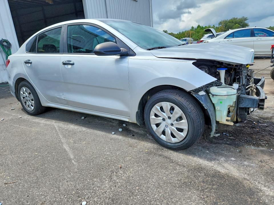 70122326 :رقم المزاد ، 3KPA24ABXJE054811 vin ، 2018 Kia Rio مزاد بيع