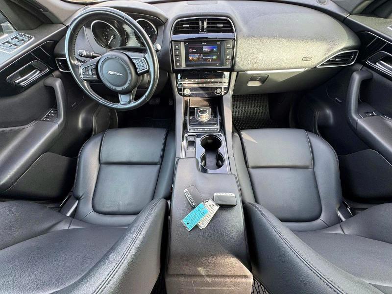 Продаж на аукціоні авто 2017 Jaguar F-pace, vin: SADCJ2BV1HA884653, номер лоту: 68299996