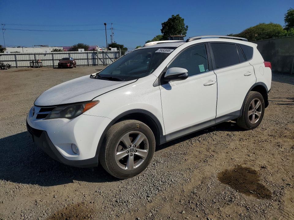 2015 Toyota Rav4 მანქანა იყიდება აუქციონზე, vin: 2T3WFREV8FW151660, აუქციონის ნომერი: 70493696