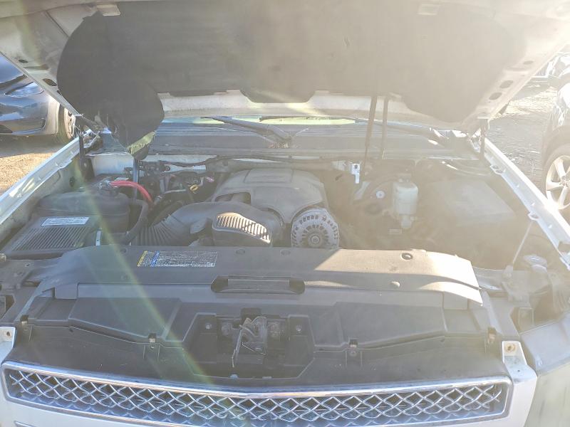 68776026 :رقم المزاد ، 3GNFK123X8G293275 vin ، 2008 Chevrolet Avalanche مزاد بيع