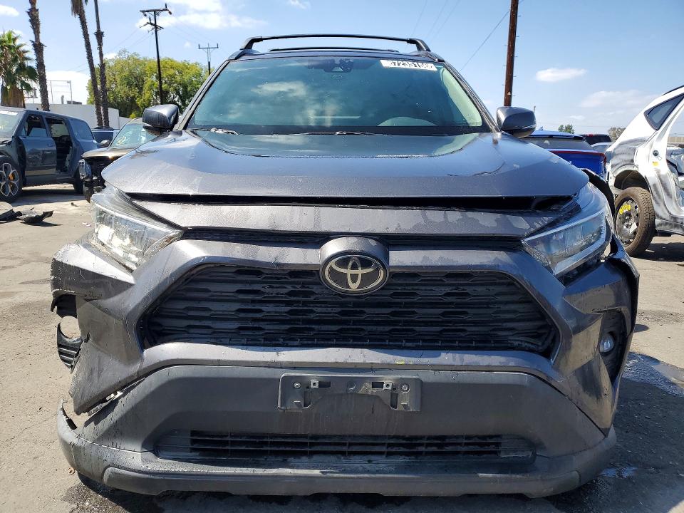67235156 :رقم المزاد ، 2T3W1RFV3MC169690 vin ، 2021 Toyota Rav4 مزاد بيع