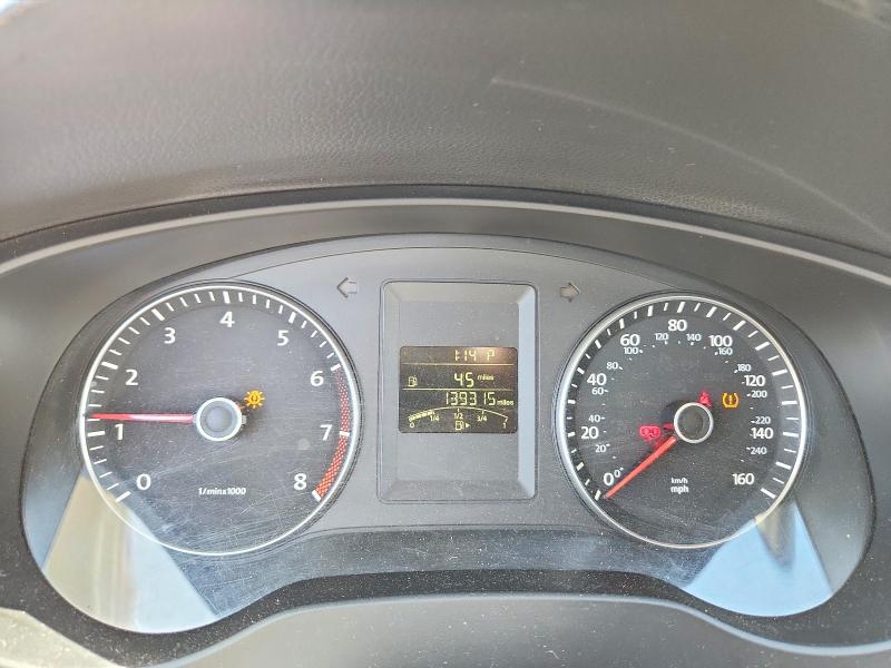 68802736 :رقم المزاد ، 3VWD17AJ3EM336841 vin ، 2014 Volkswagen Jetta مزاد بيع