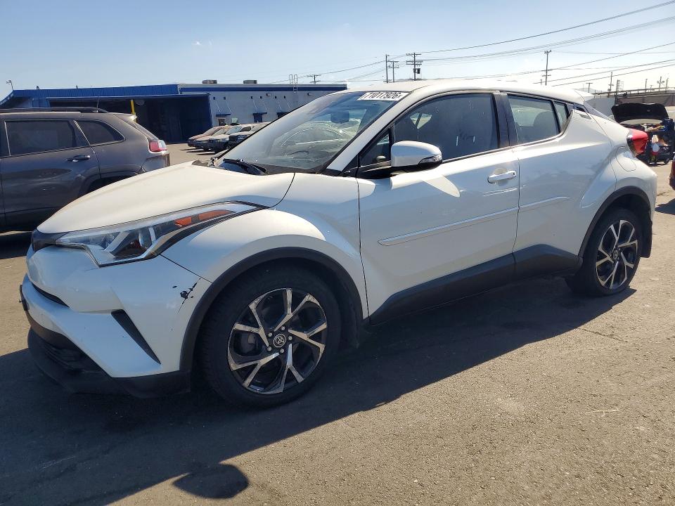 Продажа на аукционе авто 2018 Toyota C-hr, vin: NMTKHMBX7JR045288, номер лота: 71017926