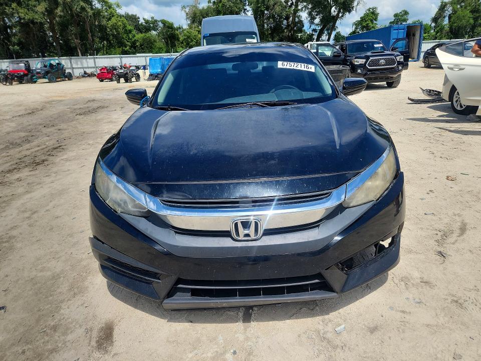 67572116 :رقم المزاد ، 2HGFC2F56JH554514 vin ، 2018 Honda Civic مزاد بيع