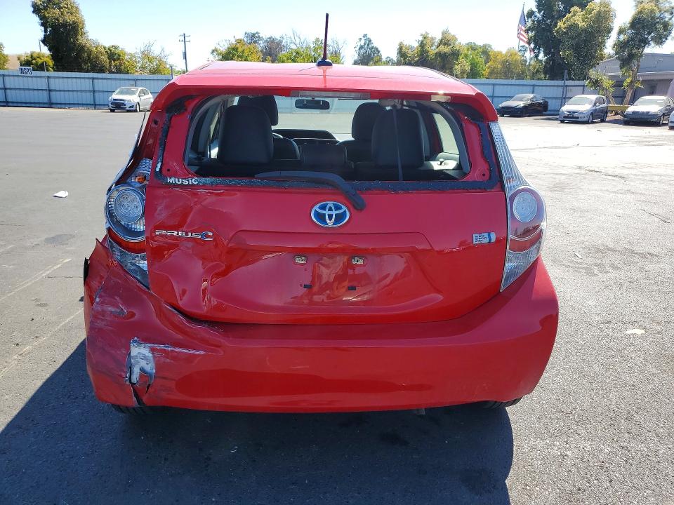 69978326 :رقم المزاد ، JTDKDTB37E1075401 vin ، 2014 Toyota Prius C مزاد بيع