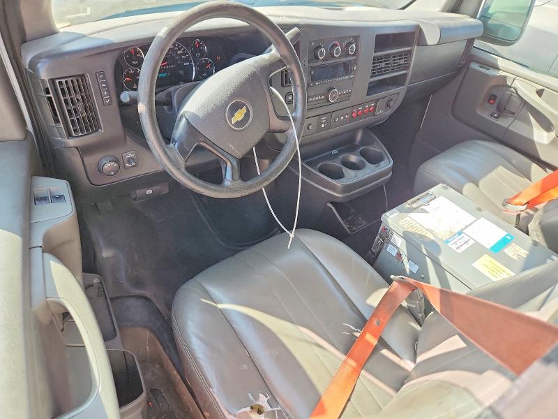 68421586 :رقم المزاد ، 1GCWGFCF7F1221977 vin ، 2015 Chevrolet Express مزاد بيع