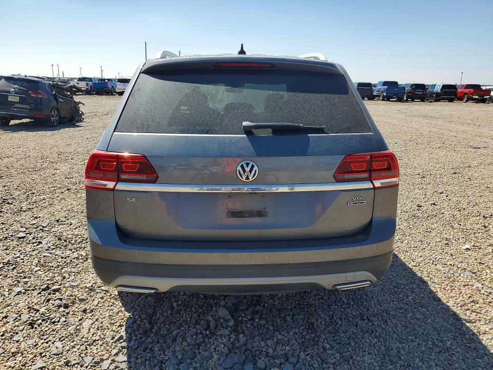 68597616 :رقم المزاد ، 1V2LR2CA7JC582583 vin ، 2018 Volkswagen Atlas مزاد بيع