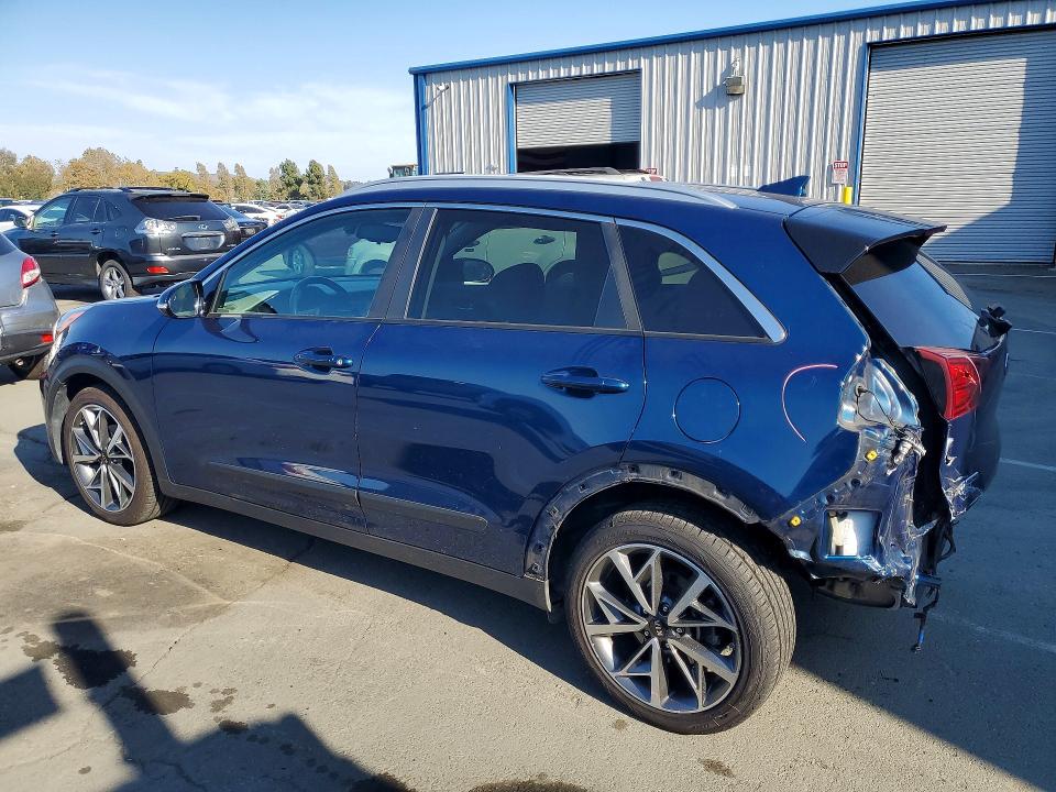 2020 Kia Niro მანქანა იყიდება აუქციონზე, vin: KNDCC3LC2L5394653, აუქციონის ნომერი: 69952876
