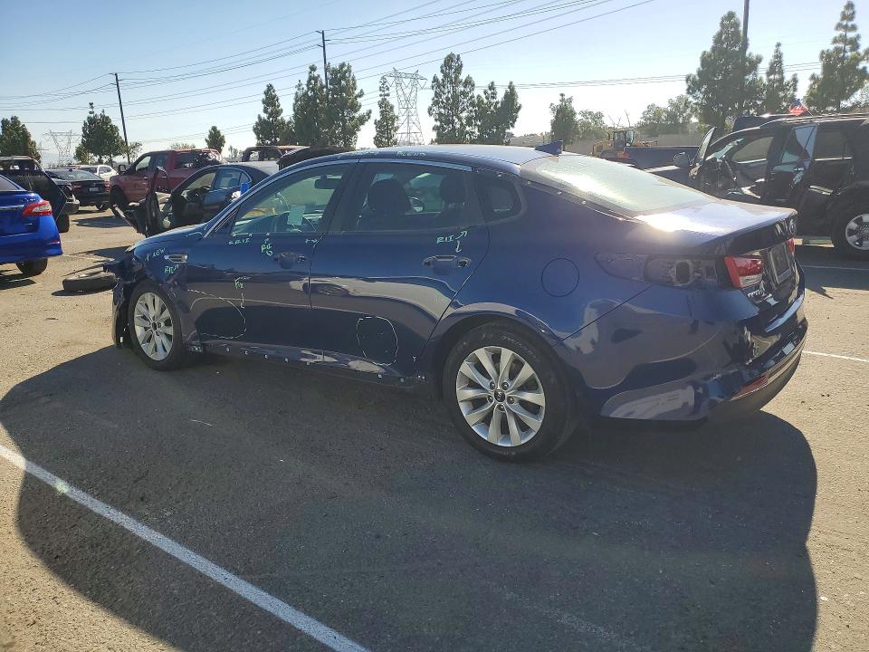 67742846 :رقم المزاد ، 5XXGT4L31JG263665 vin ، 2018 Kia Optima مزاد بيع