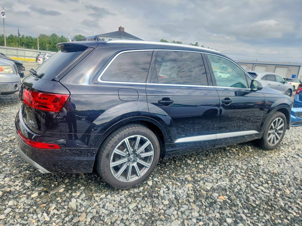 Продаж на аукціоні авто 2017 Audi Q7, vin: WA1LAAF76HD004704, номер лоту: 67713096