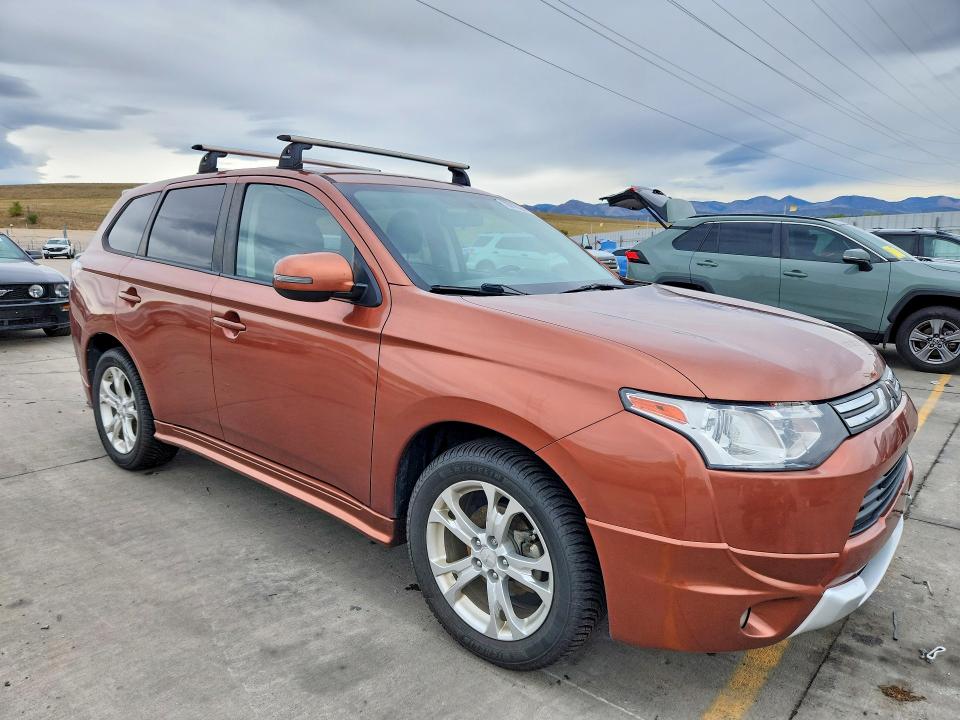 2014 Mitsubishi Outlander მანქანა იყიდება აუქციონზე, vin: JA4AZ3A30EZ004597, აუქციონის ნომერი: 70018506