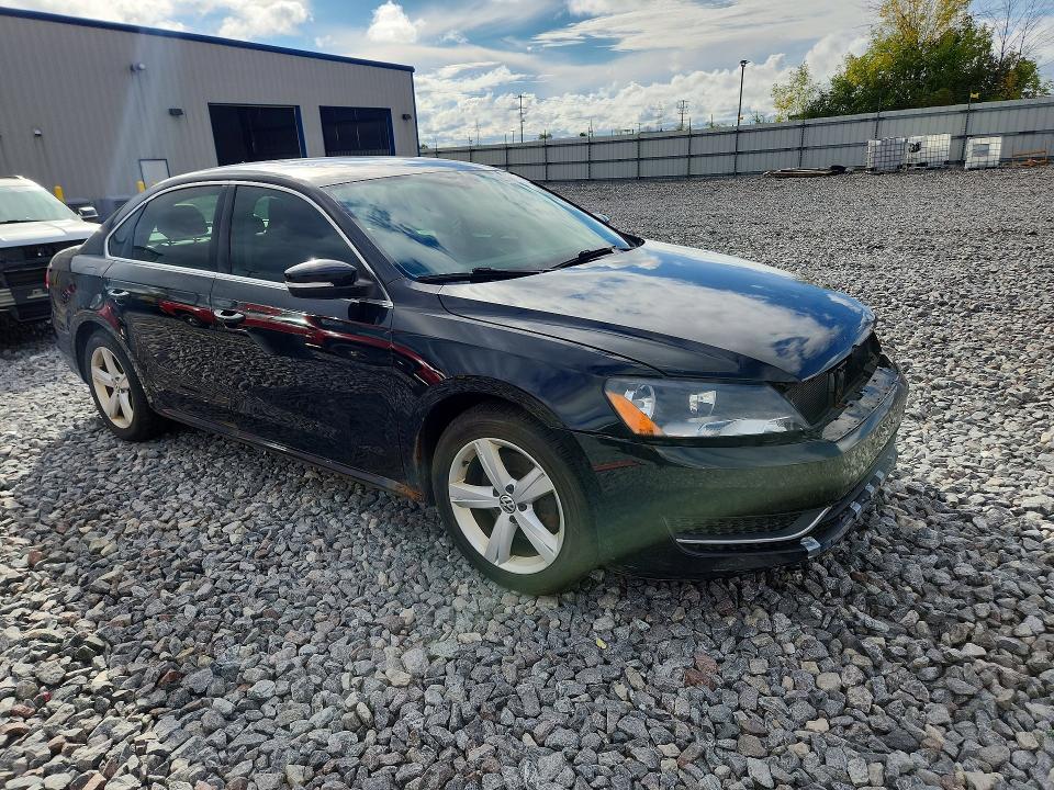 69769156 :رقم المزاد ، 1VWBH7A31DC006877 vin ، 2013 Volkswagen Passat مزاد بيع