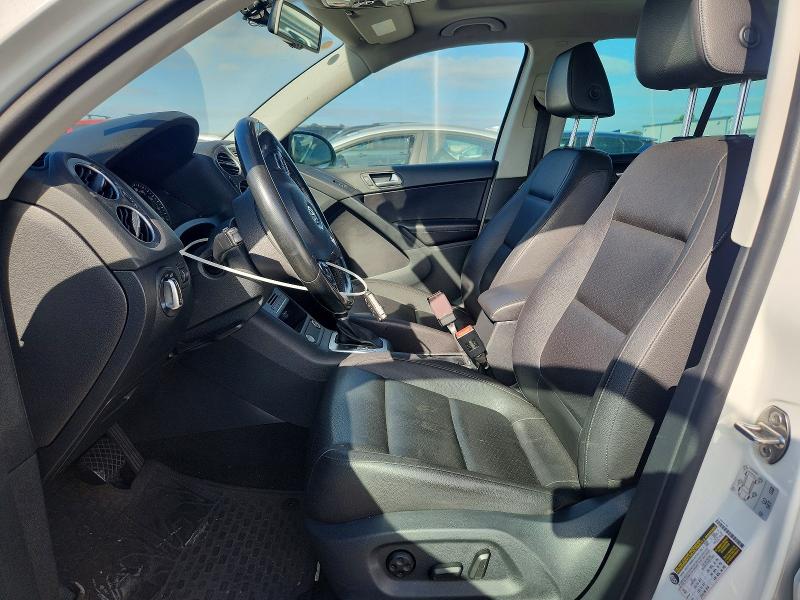2017 Volkswagen Tiguan მანქანა იყიდება აუქციონზე, vin: WVGRV7AXXHK010415, აუქციონის ნომერი: 69404996