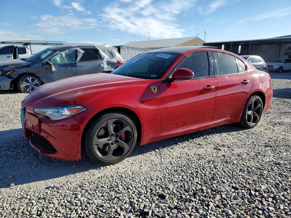 2017 Alfa Romeo Giulia მანქანა იყიდება აუქციონზე, vin: ZARFAEDN0H7558501, აუქციონის ნომერი: 69090806