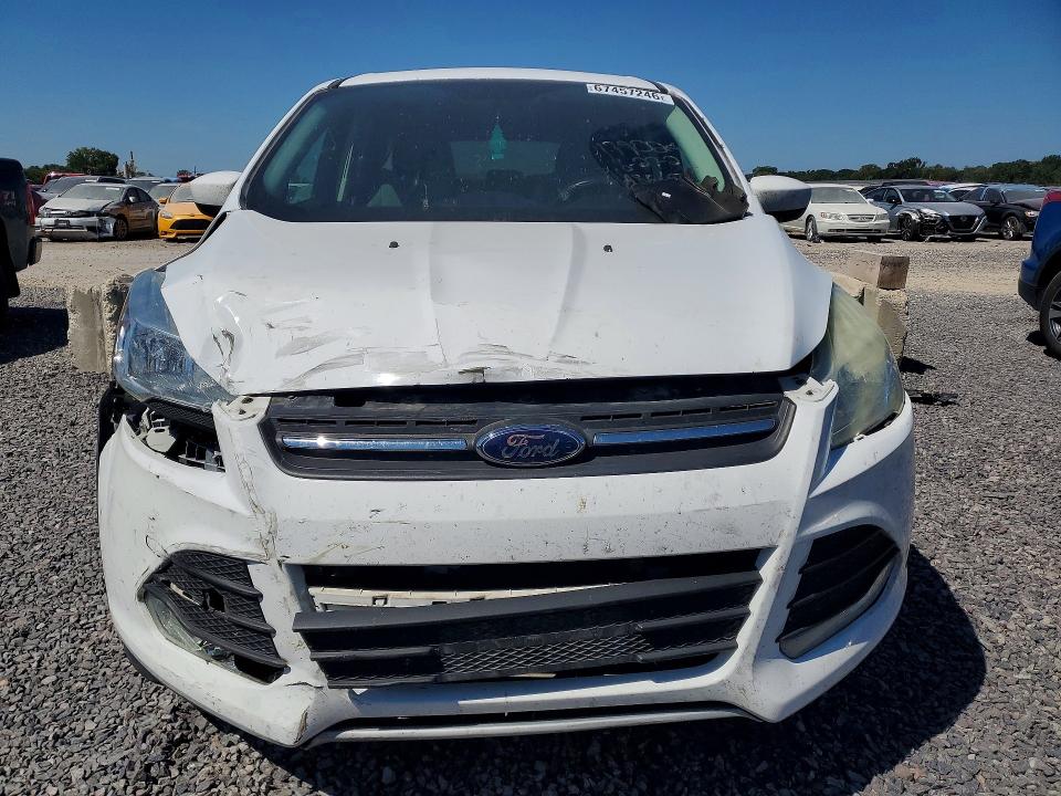 67457246 :رقم المزاد ، 1FMCU0G90GUB16335 vin ، 2016 Ford Escape مزاد بيع