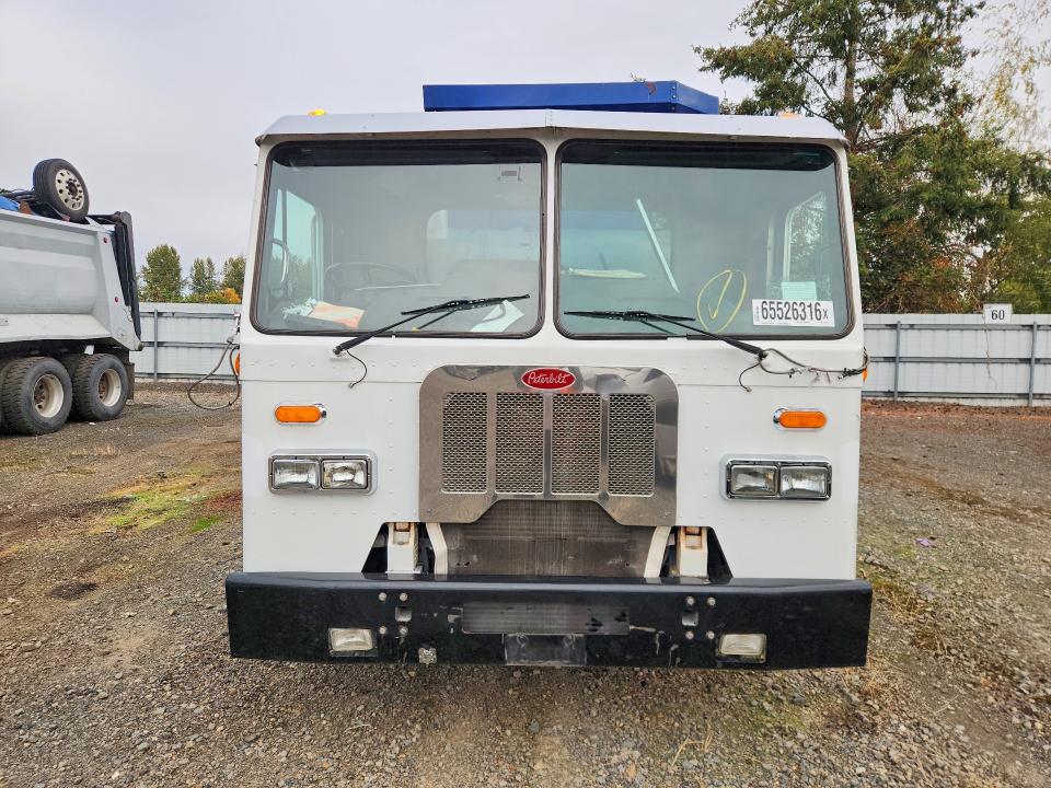 Aukcja sprzedaży 2014 Peterbilt 320, vin: 3BPZL20X1EF214110, numer aukcji: 65526316
