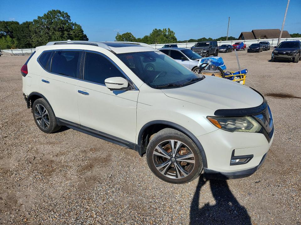 Aukcja sprzedaży 2017 Nissan Rogue, vin: 5N1AT2MT4HC753998, numer aukcji: 68391906