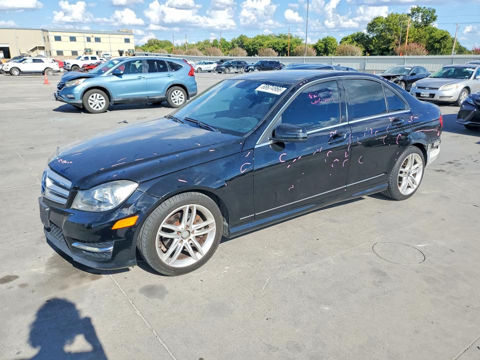 2012 Mercedes-benz C მანქანა იყიდება აუქციონზე, vin: WDDGF8BB6CR193660, აუქციონის ნომერი: 68674866