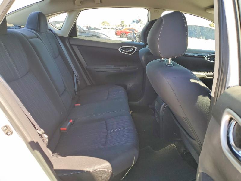 Продажа на аукционе авто 2017 Nissan Sentra, vin: 3N1AB7AP5HL664833, номер лота: 70342346