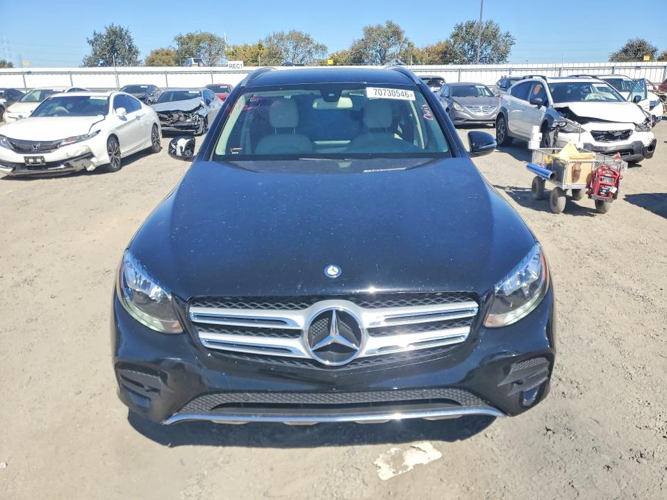 70730546 :رقم المزاد ، WDC0G4KB4GF085945 vin ، 2016 Mercedes-benz Glc مزاد بيع