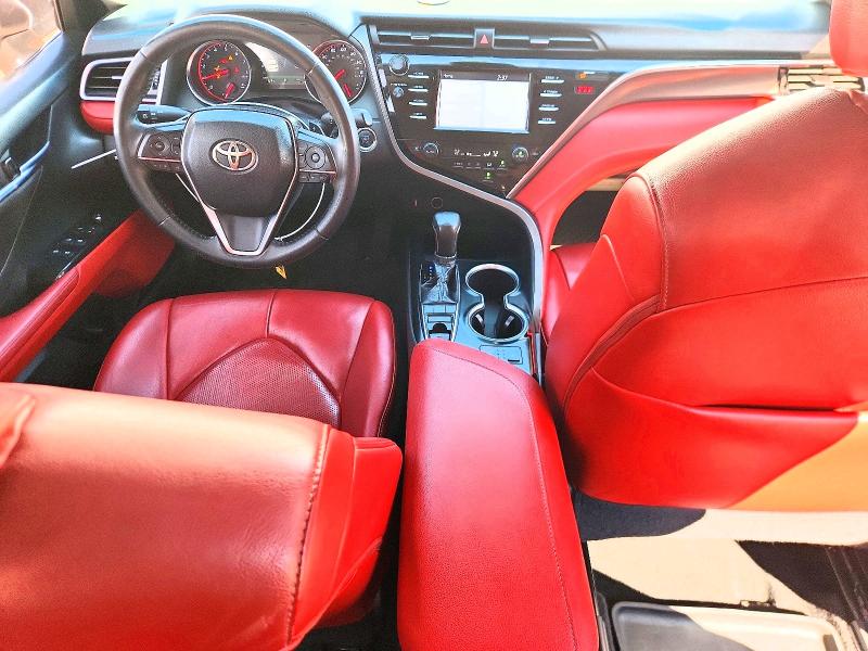 2018 Toyota Camry მანქანა იყიდება აუქციონზე, vin: 4T1B61HK1JU006642, აუქციონის ნომერი: 68574476
