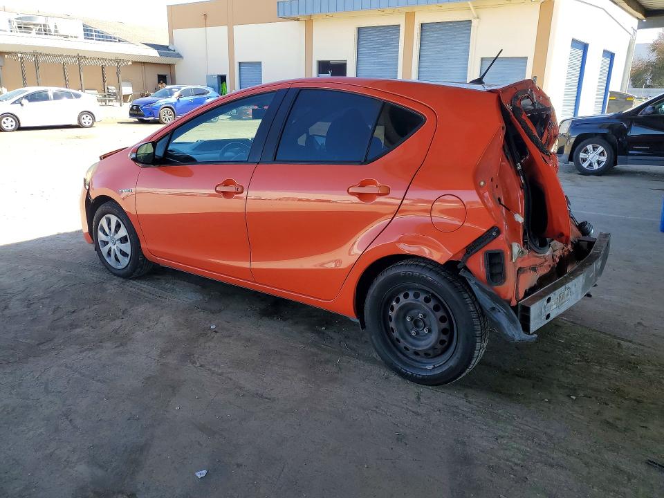 70340426 :رقم المزاد ، JTDKDTB38D1050313 vin ، 2013 Toyota Prius C مزاد بيع