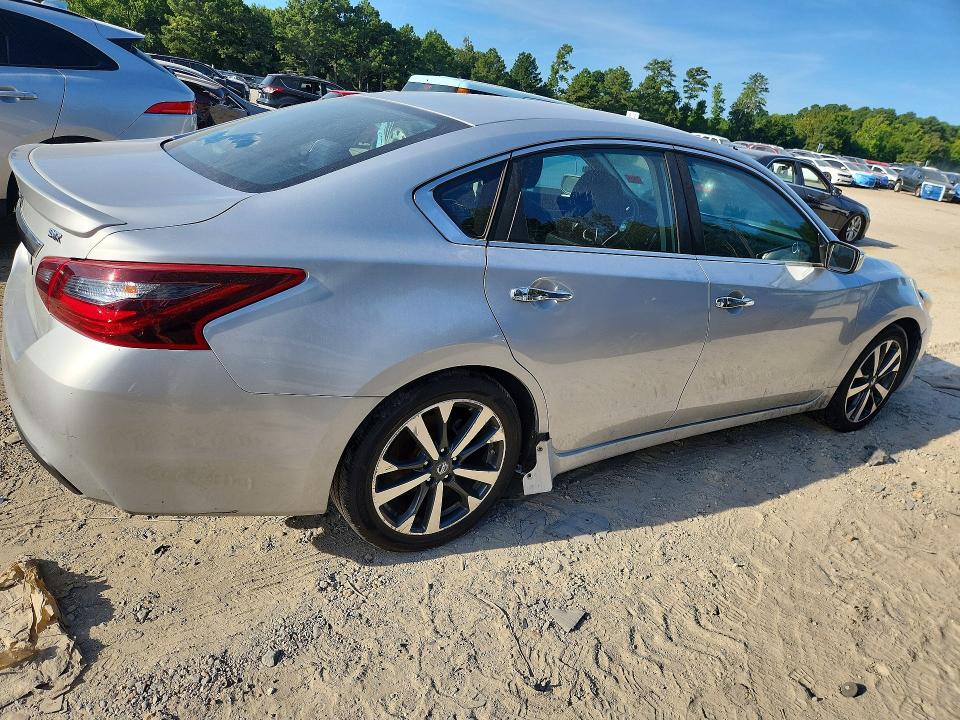Продаж на аукціоні авто 2017 Nissan Altima, vin: 1N4AL3AP1HC152412, номер лоту: 67199146