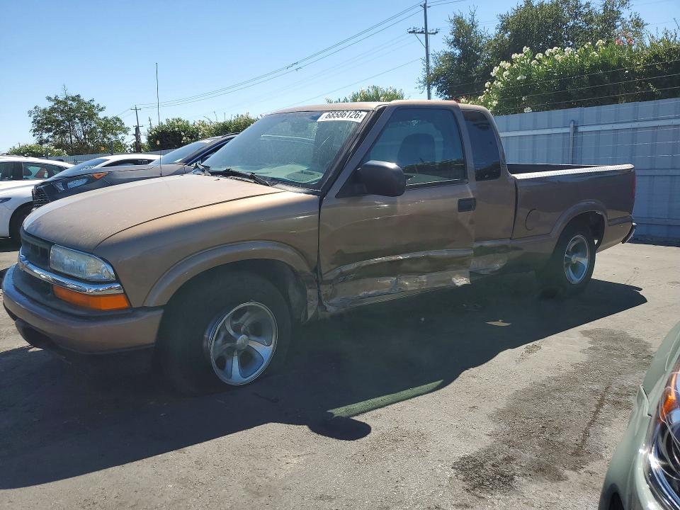 68586126 :رقم المزاد ، 1GCCS19X738115150 vin ، 2003 Chevrolet S Truck مزاد بيع